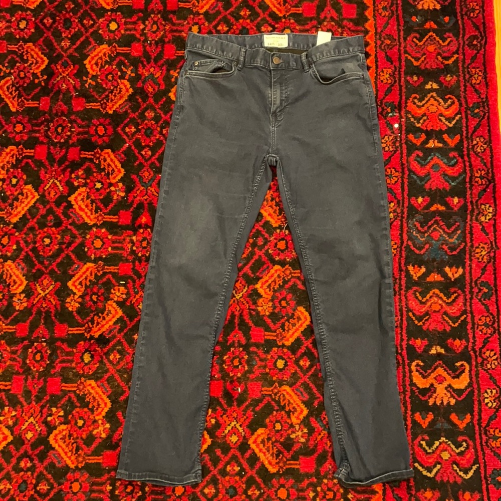 Banana Republic fly-weight traveler jeans